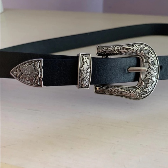 Belt - Picture 2 of 3